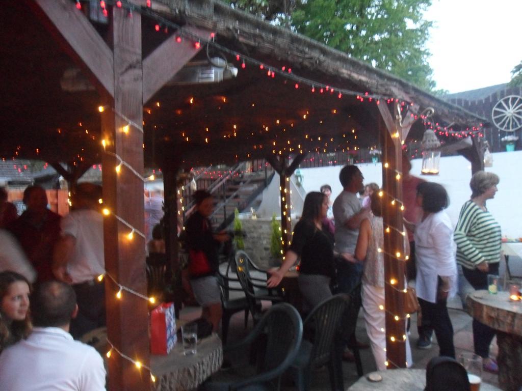 The Buck Inn, מלהאם מראה חיצוני תמונה